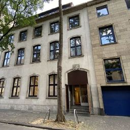 REPRÄSENTATIVES BÜROHAUS IM HERZEN DER KREFELDER INNENSTADT ZU VERMIETEN!