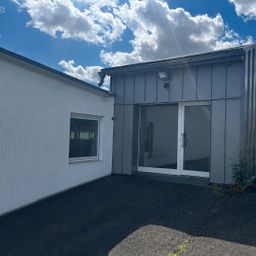 Ideal für Klein-Gewerbetreibende: 160 m² Lager/Produktion + 35 m² Büro