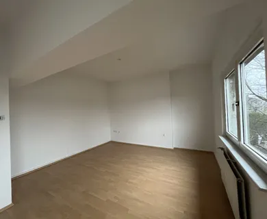 Wohnen im Kaiserviertel, helle neu renovierte ca. 81 m² Wohnung im 4.OG! - Photo 1