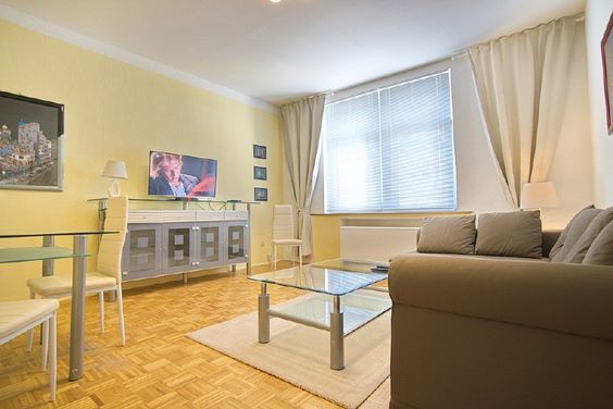 Ansprechend eingerichtete Wohnung mit W-LAN, Smart-TV und zwei Schlafzimmern Nähe Steeler Ortskern