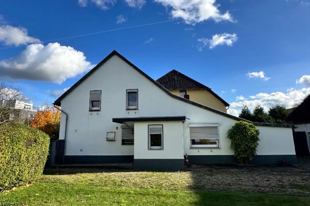 Seitliche Hausansicht