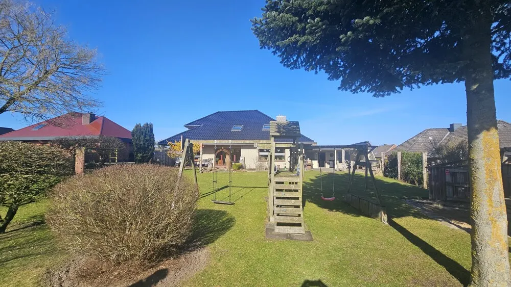 großzügiger Garten, Anischt I