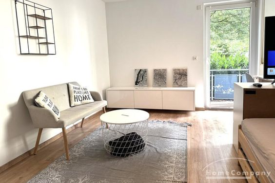 Möbliert/Furnished 1-Zimmer Apartment mit Balkon in Dresden-Striesen max. 2 Personen