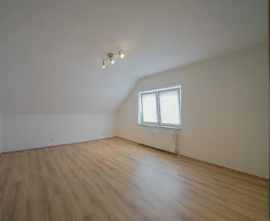 Ruhig gelegene 2-Zimmer-Wohnung mit Garten im 1. OG - Foto 3
