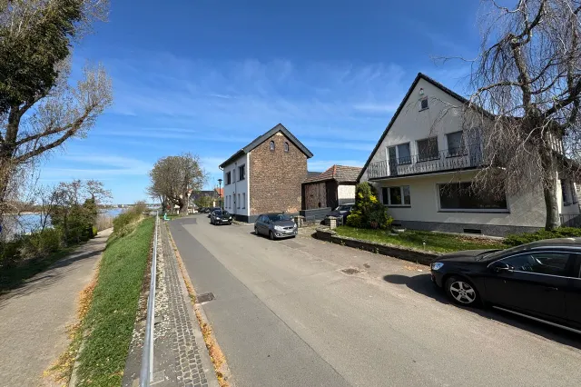 Straßenansicht