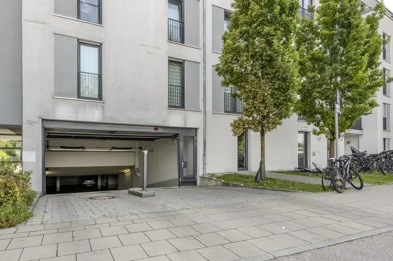 Tiefgaragenzufahrt