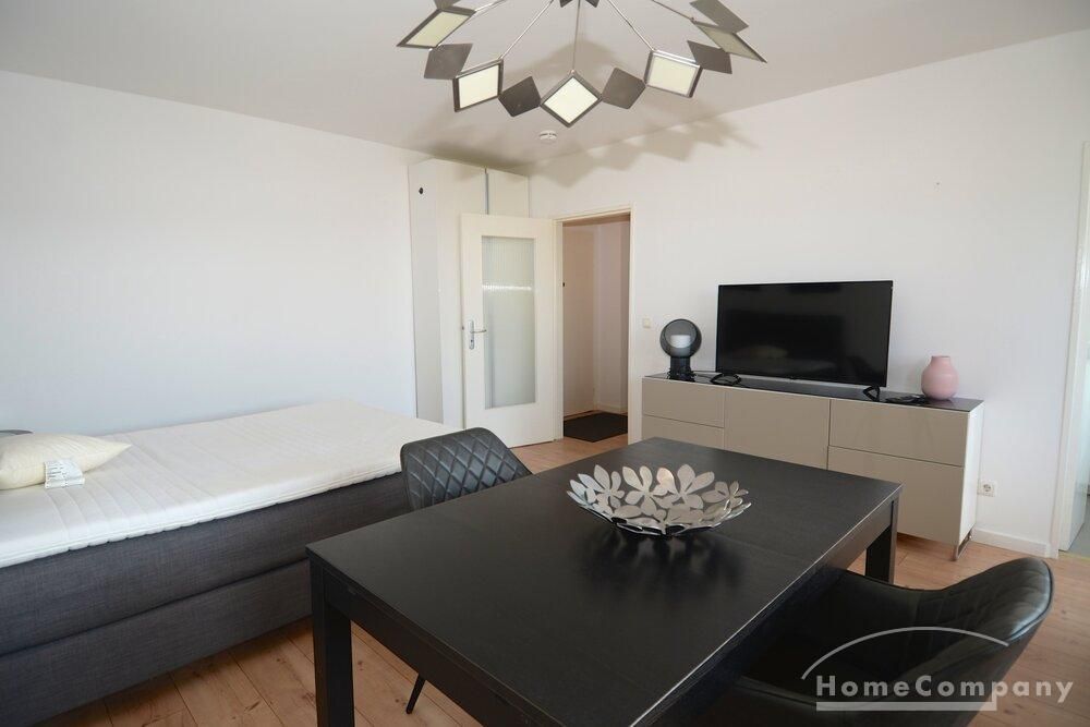 Ein-Zimmer-Wohnung in Moabit. Vollständig möbliert. - Photo 1