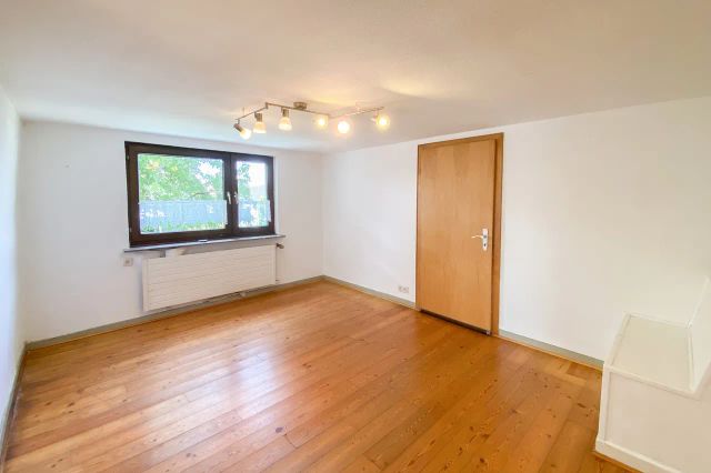 Durchgangszimmer EG