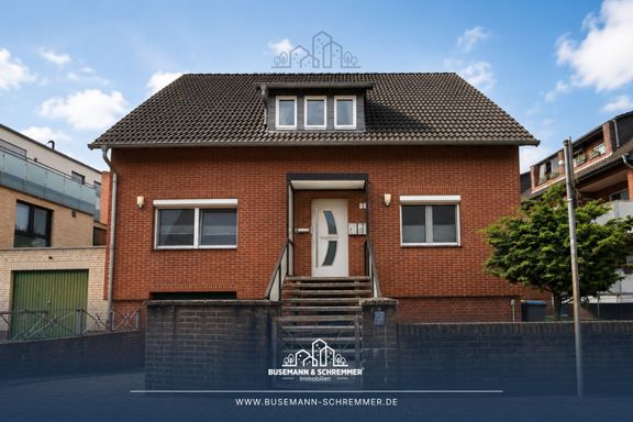 Flexibles Zweifamilienhaus in Garbsen &ndash; In zentraler, familienfreundlicher Lage