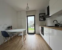 Küche mit Terrassentür