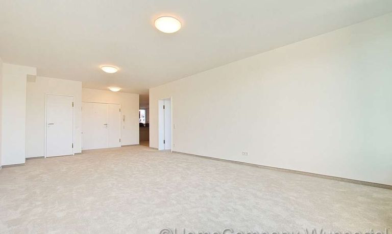 Luisenviertel! Top sanierte 3-Zimmerwohnung mit 2 Bädern, Balkon und 2 PKW-Stellpätzen - Photo 2