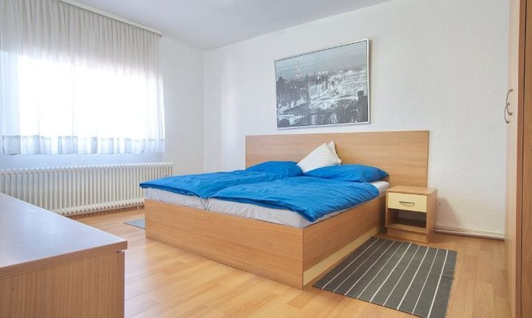 Sleeping room1