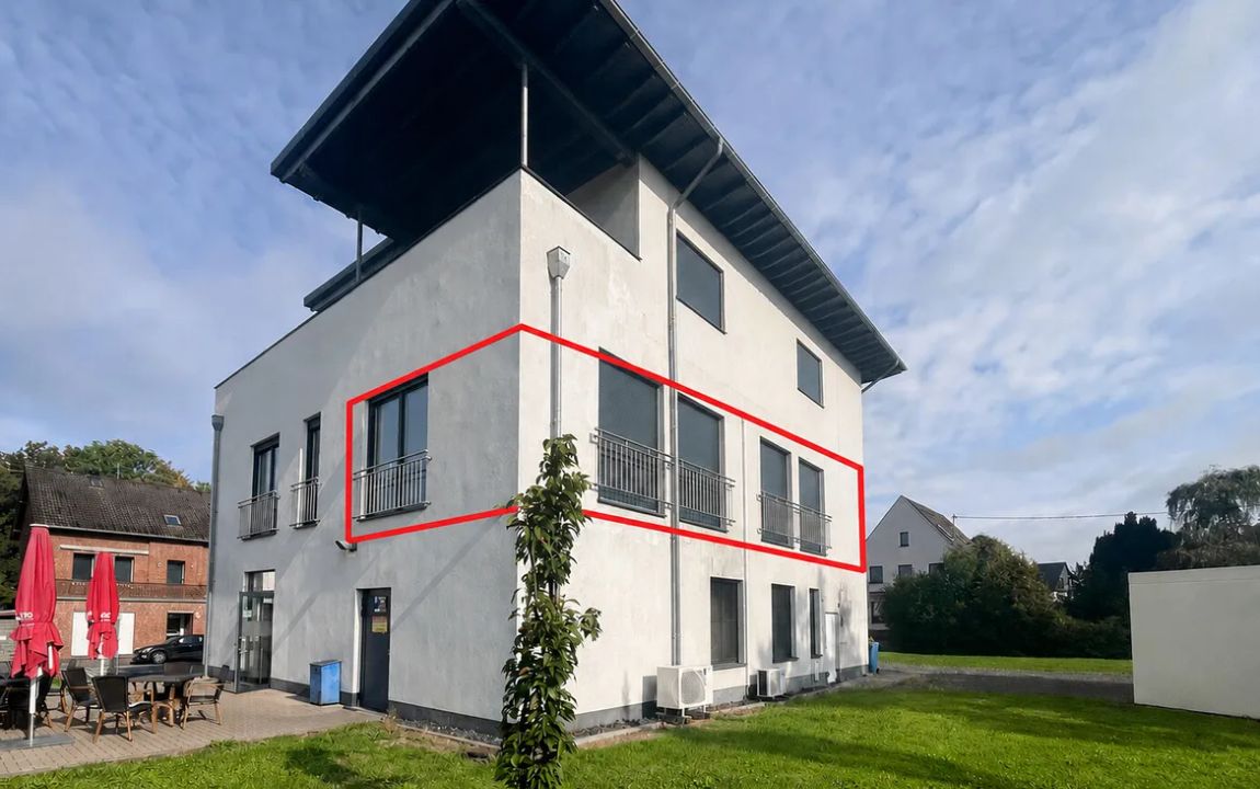 Moderne Bürofläche mit Aufzug und 2 Stellplätzen im Herzen von Flammersfeld!