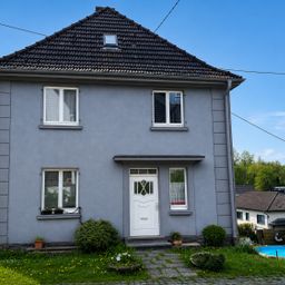 Eigenheim mit Charme und Potenzial – 20er Jahre Ein-/Zweifamilienhaus!