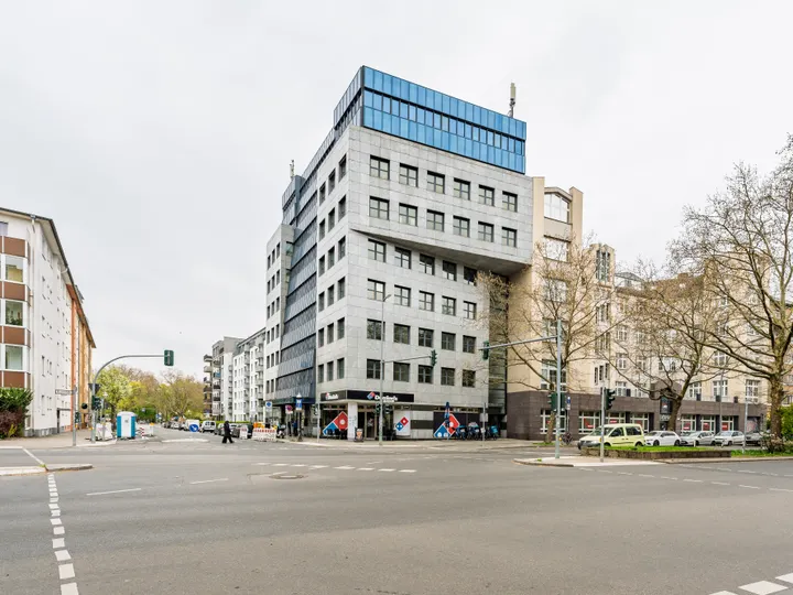Drei Büroetagen zur flexiblen Nutzung in heller Atmosphäre!