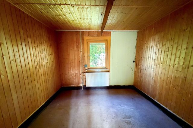 Zimmer (EG)
