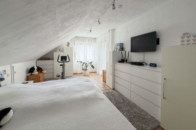 Schlafzimmer DG