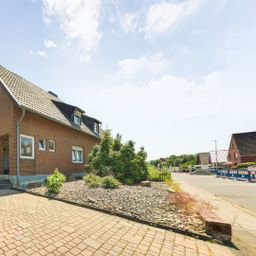 Flexibles Raumwunder: Gepflegtes Zweifamilienhaus mit vielseitigem Nutzungspotenzial auf 151m²