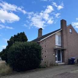 RESERVIERT! Sanierungsobjekt mit Garage in ruhiger Lage von Wesel-Obrighoven