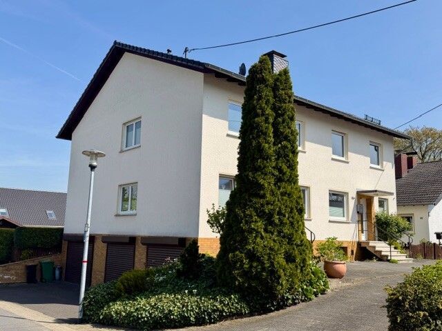 Doppelhaus, beide Hälften,nahe Hennef mit Fernblick, Gartenidylle & flexiblen Nutzungsmöglichkeiten
