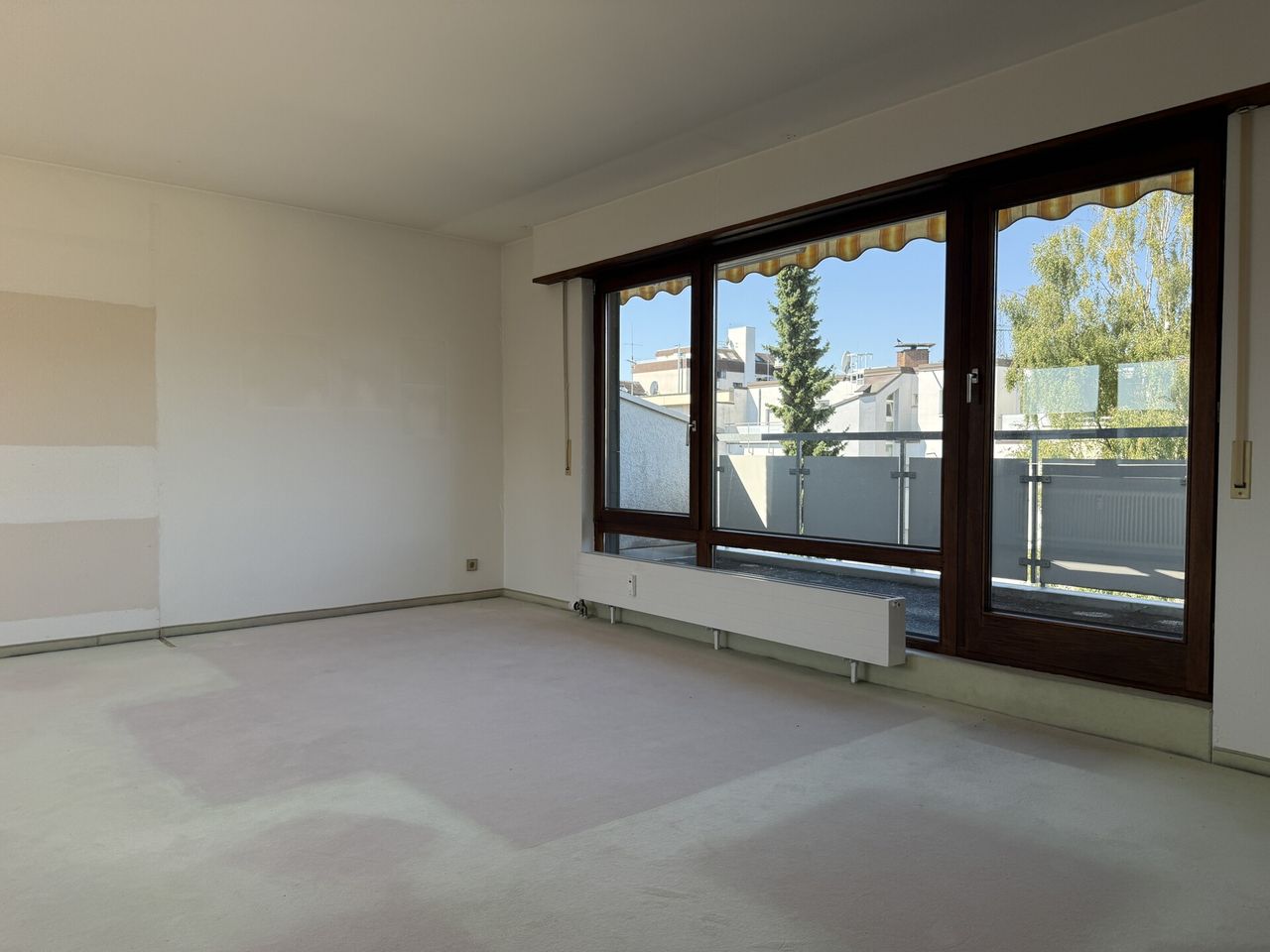 Wohnbereich + Balkon