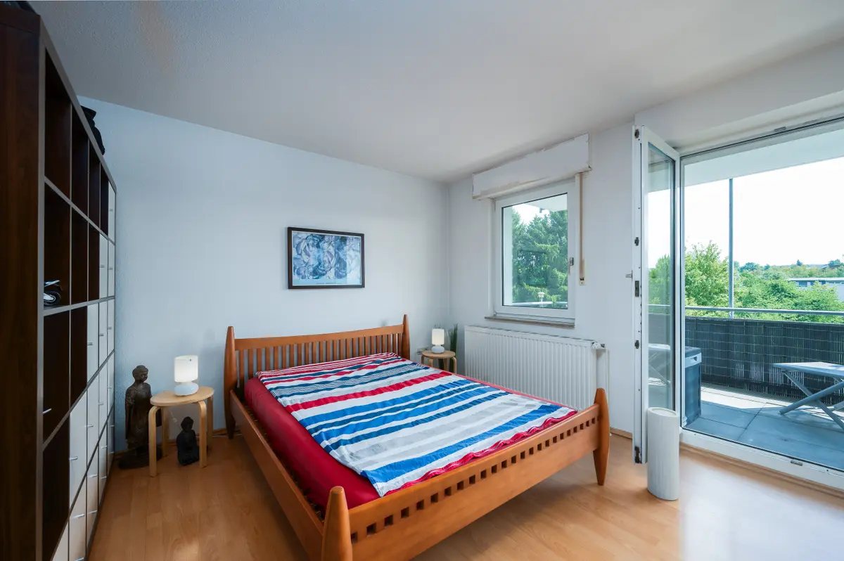 Schlafbereich mit Balkon -Ansicht 2