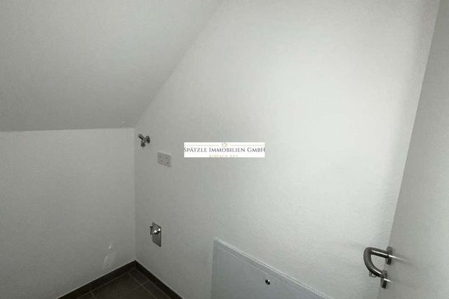 Abstellraum mit Anschluss für die Waschmaschine
