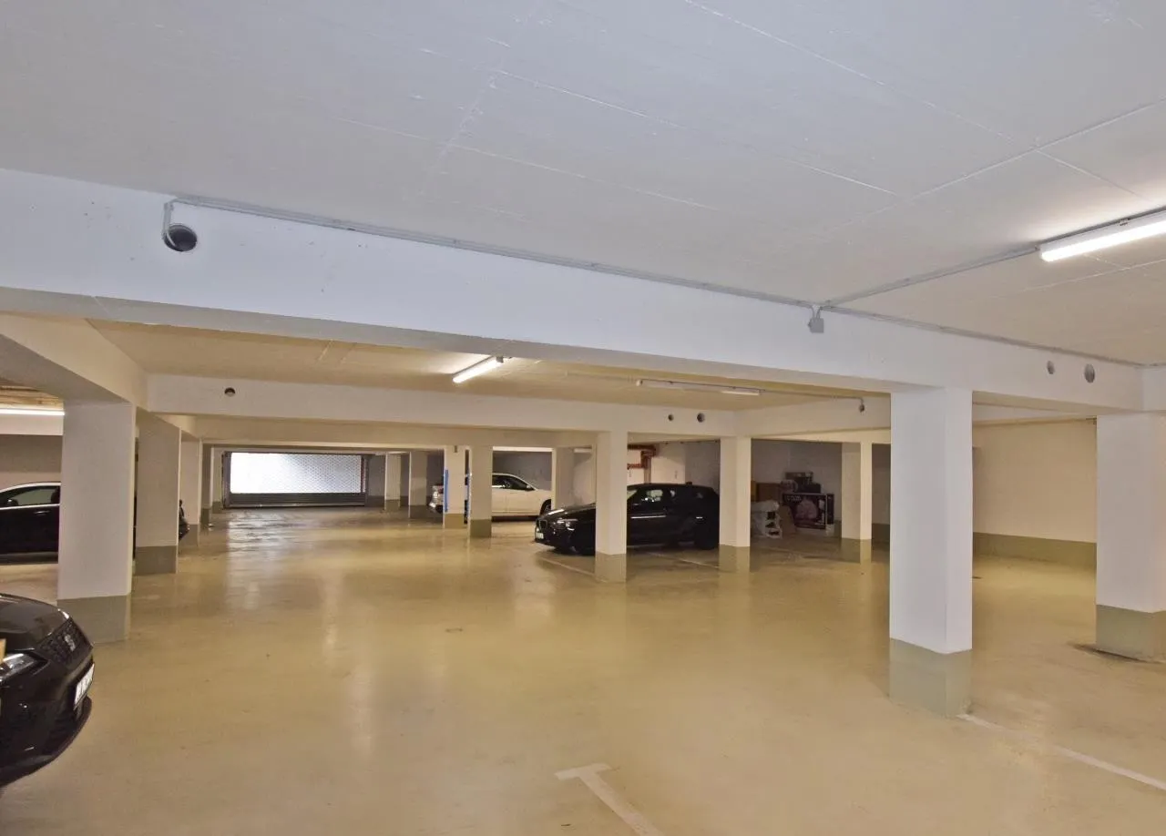 Garage Tiefgaragenstellplatz