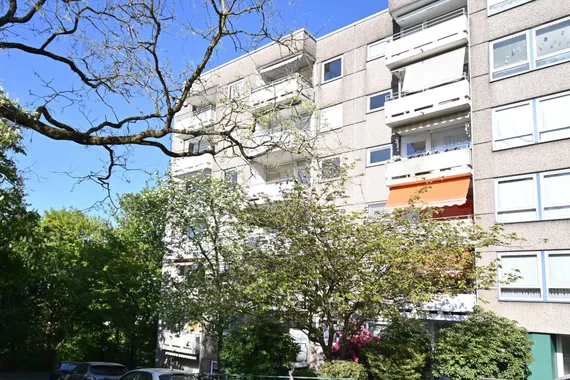 **** Gepflegte Eigentumswohnung mit Aussicht ins Grüne ... ****