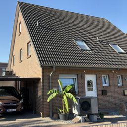 Moderne Doppelhaushälfte mit A+Energieeffizienz in ruhiger Lage von Moers-Repelen