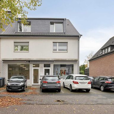 Teilvermietetes Ladenlokal mit zwei Einheiten und Stellplatz in Ratingen