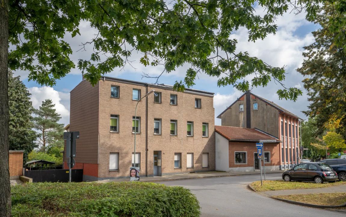 Bestand kaufen, Neubau planen! 4 Einheiten + Neubau-Option auf 902 m² Grundstück