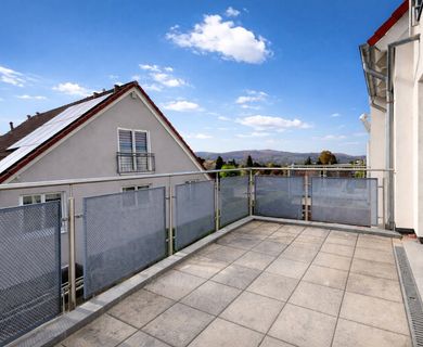 82 m² große ETW mit großem Balkon, Tageslichtbad, Gäste-WC und Tiefgaragenstellplatz