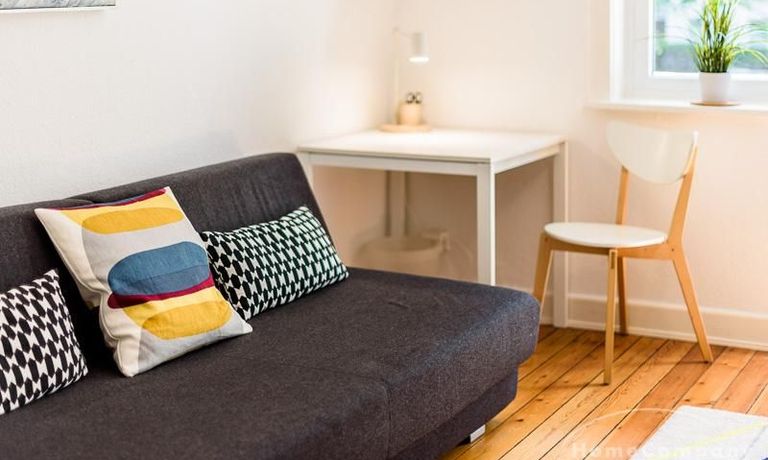 Wohnraum mit Schlafcouch