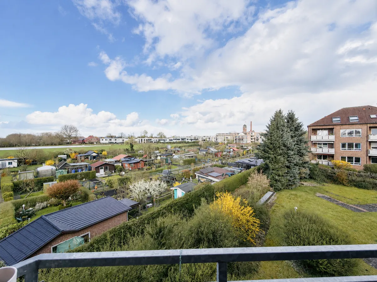Blick zum Germania Campus ( nur 150 m entfernt )