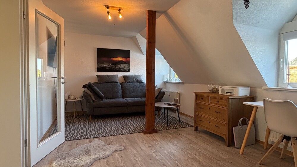 mit gemütlicher Sofaecke