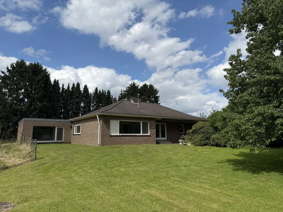 Jetzt neu: Haus zum Kauf in Wesel