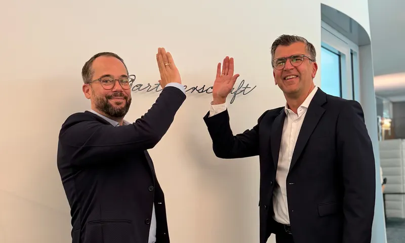 Stefan Nölker und Dr. Oliver Altenhövel