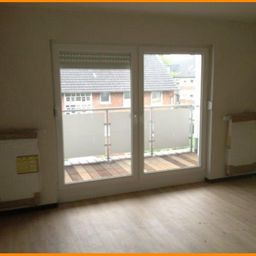 Schöne, helle Dachgeschosswohnung!!