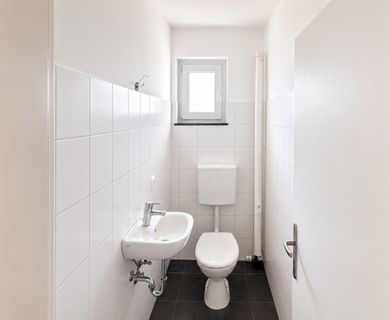 MODERNE 3-ZIMMERWOHNUNG MIT BALKON IM KREFELDER ZENTRUM ZU MIETEN! - Photo 3