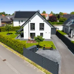 Ankommen. Durchatmen. Zuhause sein. – Modernes Einfamilienhaus mit Gartenidylle in Potsdam !
