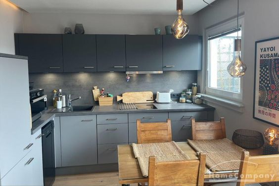 Möblierte 2-Zimmer-Wohnung mit Domblick in Köln!