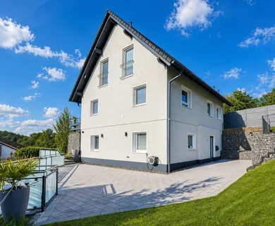 Exklusiv saniertes Einfamilienhaus mit Premium-Ausstattung