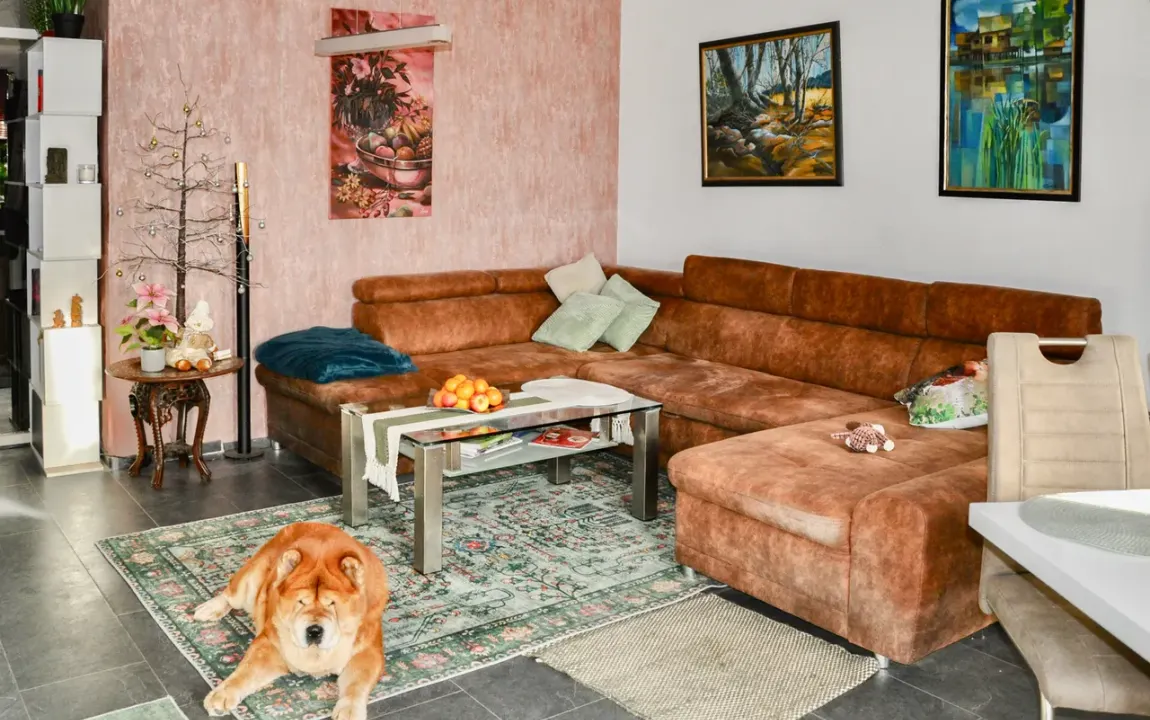 ***RESERVIERT***
Ideal für Kapitalanleger: Langjährig vermietete 2 ZKB-Eigentumswohnung mit TG-Stellplatz auf Erbpachtgrundstück!