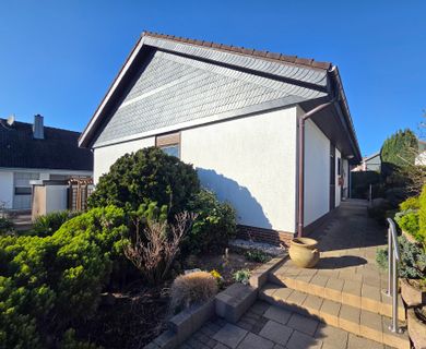 Charmantes Zuhause mit Garten, Terrasse und Garage – ideal für Paare, die kleine Familie und Pendler!