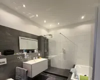 Modernes Badezimmer 
