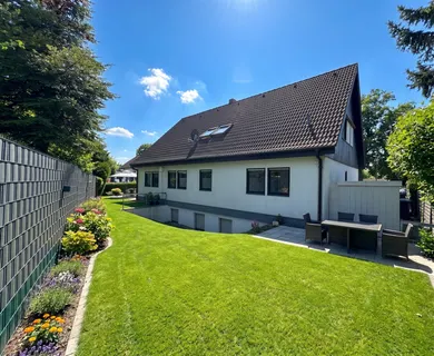 Einfamilienhaus mit vermieteter Einliegerwohnung und großem Keller in Altenbönen