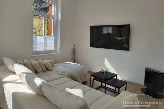 Schöne, moderne 4 Zi.-Wohnung, 1. OG, komplett und hochwertig ausgestattet. In ruhiger Lage Nähe Hbf und City.