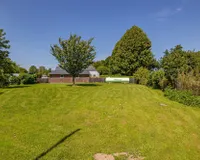 Garten hinter dem Backkhaus