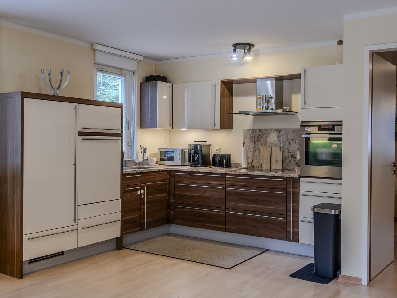 hochwertige Einbauküche